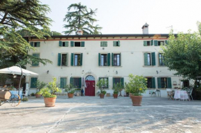 Hotels in Montorio